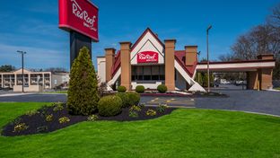 Red Roof Inn & Suites Newark-University