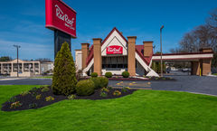Red Roof Inn & Suites Newark-University