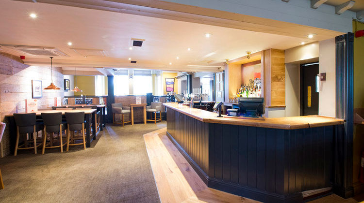 Premier Inn Manchester Airport Heald Gn Restaurant