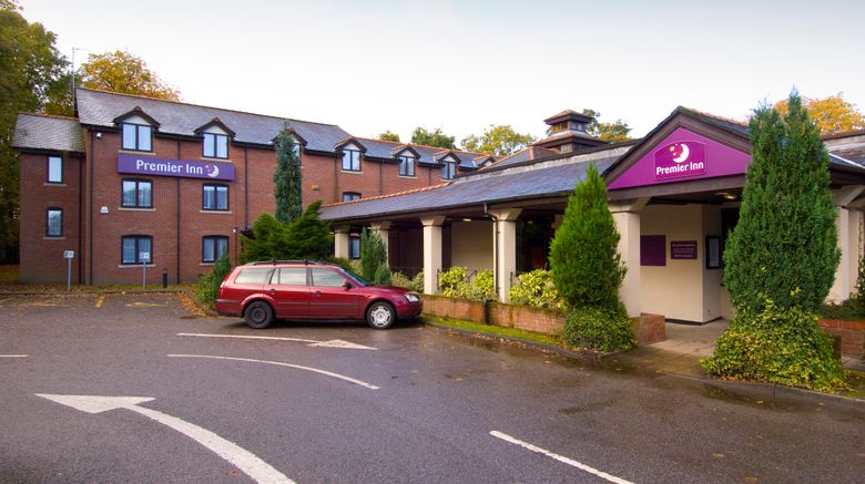 <b>Premier Inn Manchester (Wilmslow) Exterior</b>. Images powered by <a href="https://www.leonardoworldwide.com/" title="Leonardo Worldwide" target="_blank">Leonardo</a>.