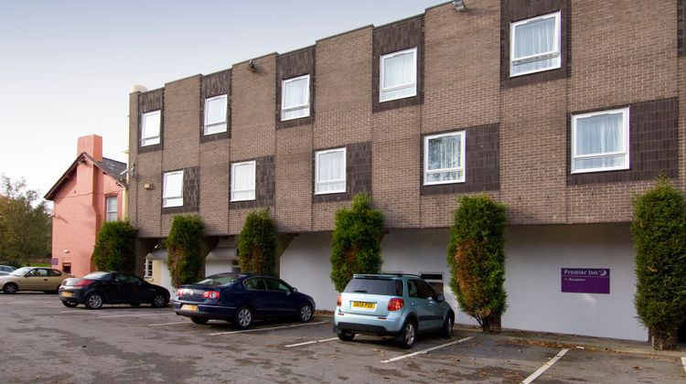 Premier Inn Manchester Altrincham Exterior