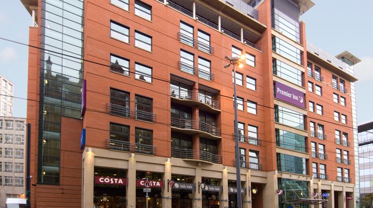 Premier Inn Manchester Central Exterior