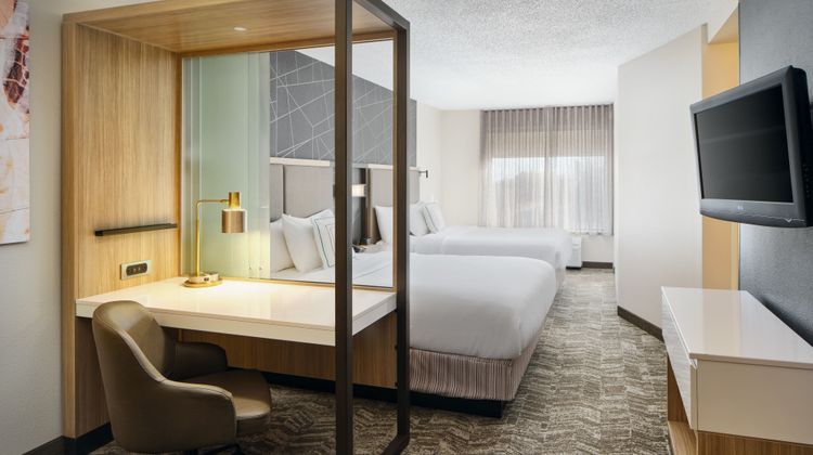 SpringHill Suites by Marriott Suite
