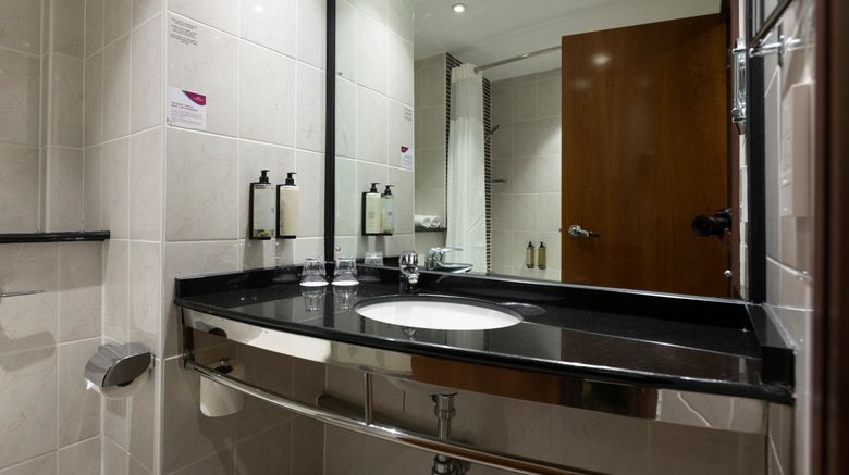 <b>Crowne Plaza Hotel Birmingham NEC Room</b>. Images powered by <a href="https://www.leonardoworldwide.com/" title="Leonardo Worldwide" target="_blank">Leonardo</a>.