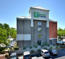 Holiday Inn Express RDU Exterior