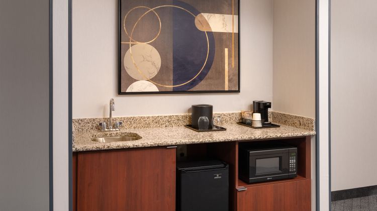 Courtyard Glassboro Rowan University Suite