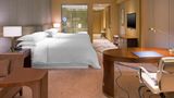 Sheraton Zhanjiang Hotel Room