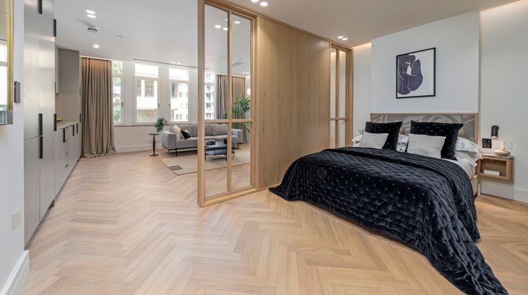 Covent Garden Piazza by Stayo Room