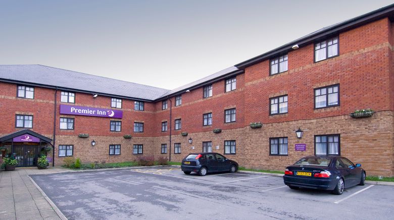 <b>Premier Inn Manchester (Hyde) Exterior</b>. Images powered by <a href="https://www.leonardoworldwide.com/" title="Leonardo Worldwide" target="_blank">Leonardo</a>.