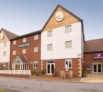 Premier Inn Manchester Trafford Centre N Exterior