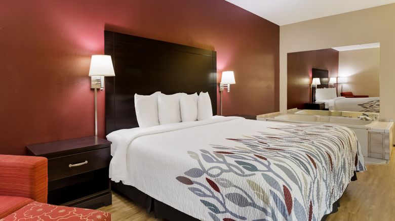 <b>Red Roof Inn South Bend - Mishawaka Suite</b>. Images powered by <a href="https://www.leonardoworldwide.com/" title="Leonardo Worldwide" target="_blank">Leonardo</a>.