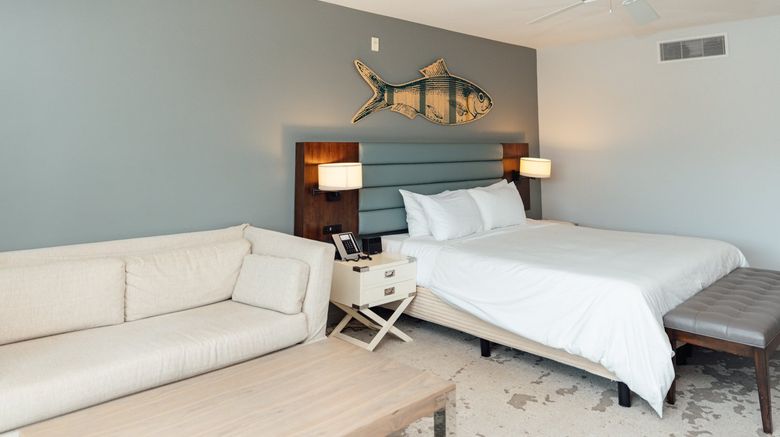 <b>Lakehouse Resort Room</b>. Images powered by <a href="https://www.leonardoworldwide.com/" title="Leonardo Worldwide" target="_blank">Leonardo</a>.