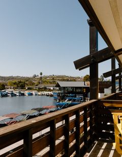 Lakehouse Resort