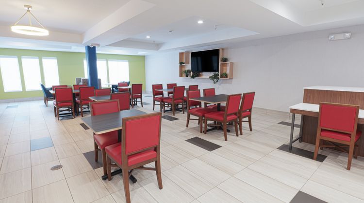 Holiday Inn Express Hotel & Suites Restaurant