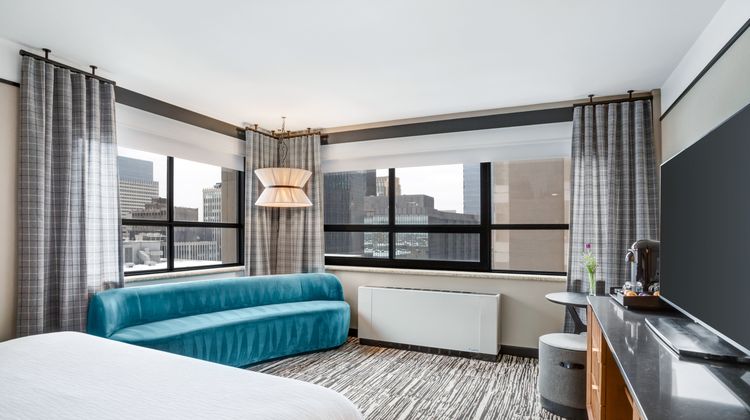 Hotel Indigo Minneapolis Downtown Suite