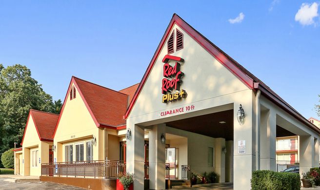 Red Roof PLUS+ Washington DC - Rockville Exterior