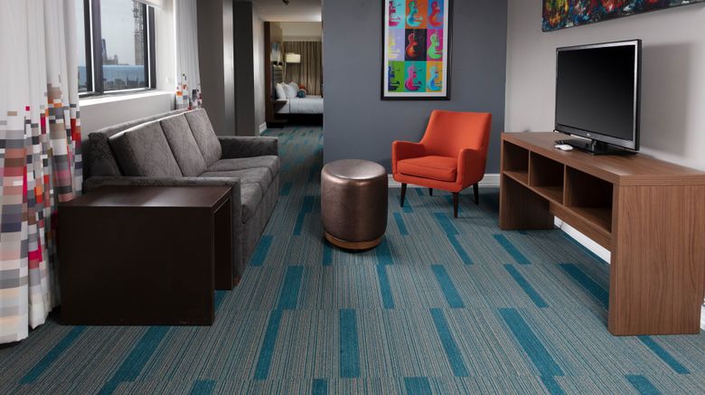 <b>Aloft Nashville West End Suite</b>. Images powered by <a href="https://www.leonardoworldwide.com/" title="Leonardo Worldwide" target="_blank">Leonardo</a>.