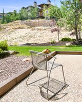 Sundial Lodge