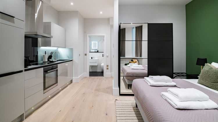 No 2 Queensberry Place by Stayo Lobby