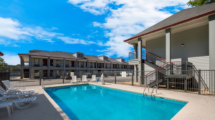 Red Roof Inn Jasper Pool