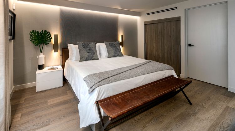 La Jolla Cove Suites Room