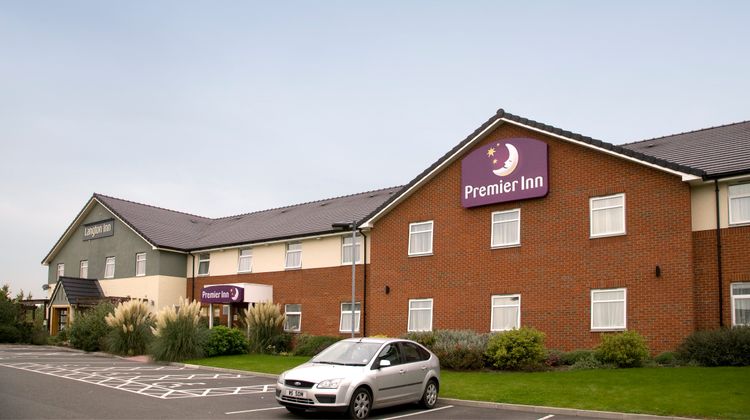 Premier Inn Market Harborough Exterior