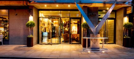 Vincent Hotel Exterior