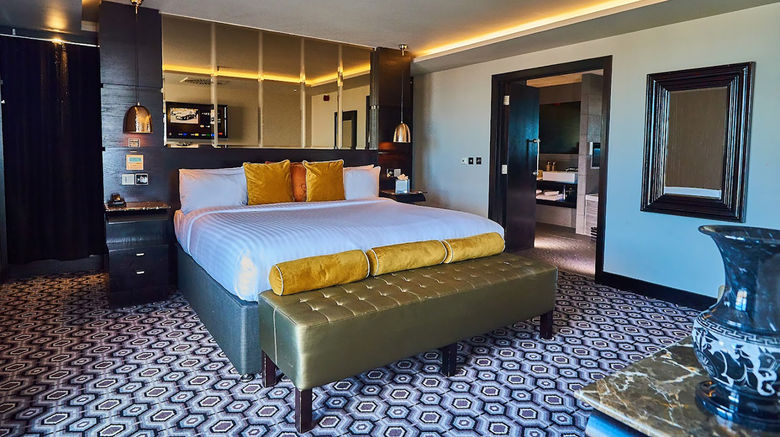 <b>Vincent Hotel Suite</b>. Images powered by <a href="https://www.leonardoworldwide.com/" title="Leonardo Worldwide" target="_blank">Leonardo</a>.