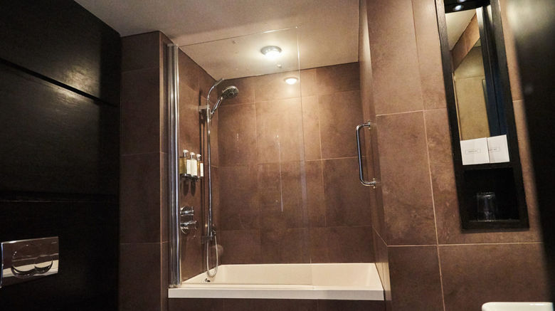 <b>Vincent Hotel Room</b>. Images powered by <a href="https://www.leonardoworldwide.com/" title="Leonardo Worldwide" target="_blank">Leonardo</a>.