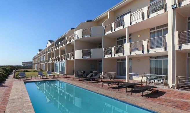 Leisure Bay Apartments Exterior