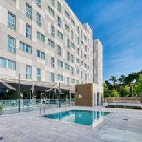 Holiday Inn Express Airport