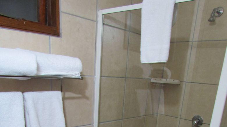 <b>Hoedjiesbaai Hotel Room</b>. Images powered by <a href="https://www.leonardoworldwide.com/" title="Leonardo Worldwide" target="_blank">Leonardo</a>.