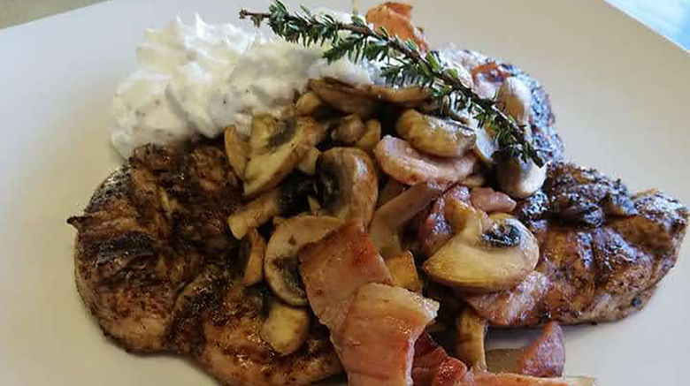 <b>Hoedjiesbaai Hotel Restaurant</b>. Images powered by <a href="https://www.leonardoworldwide.com/" title="Leonardo Worldwide" target="_blank">Leonardo</a>.