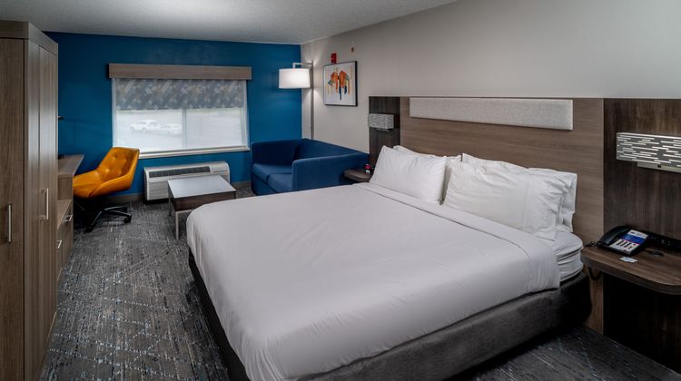 Holiday Inn Express Room