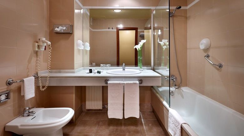 <b>Exe Hotel El Magistral Room</b>. Images powered by <a href="https://www.leonardoworldwide.com/" title="Leonardo Worldwide" target="_blank">Leonardo</a>.