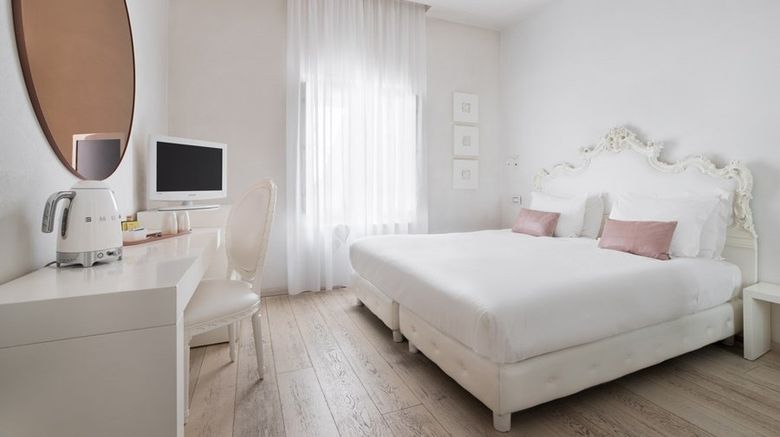 <b>Eurostars Florence Boutique Hotel Room</b>. Images powered by <a href="https://www.leonardoworldwide.com/" title="Leonardo Worldwide" target="_blank">Leonardo</a>.