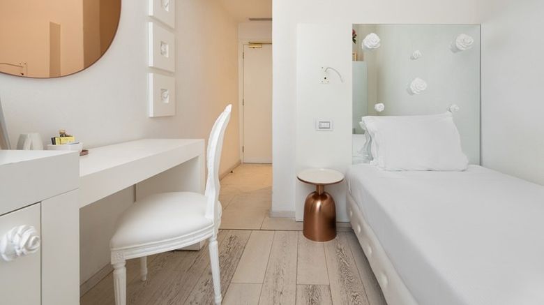 <b>Eurostars Florence Boutique Hotel Room</b>. Images powered by <a href="https://www.leonardoworldwide.com/" title="Leonardo Worldwide" target="_blank">Leonardo</a>.