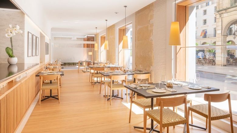 <b>Eurostars Portico Alicante Restaurant</b>. Images powered by <a href="https://www.leonardoworldwide.com/" title="Leonardo Worldwide" target="_blank">Leonardo</a>.