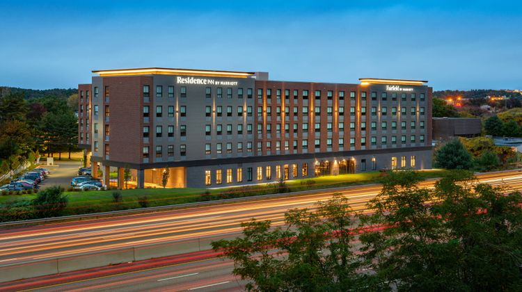 Fairfield Inn & Suites by Marriott Exterior