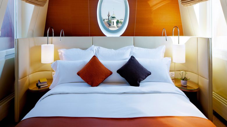 <b>Renaissance Lucerne Hotel Suite</b>. Images powered by <a href="https://www.leonardoworldwide.com/" title="Leonardo Worldwide" target="_blank">Leonardo</a>.