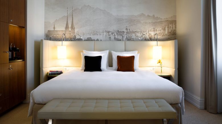 <b>Renaissance Lucerne Hotel Suite</b>. Images powered by <a href="https://www.leonardoworldwide.com/" title="Leonardo Worldwide" target="_blank">Leonardo</a>.