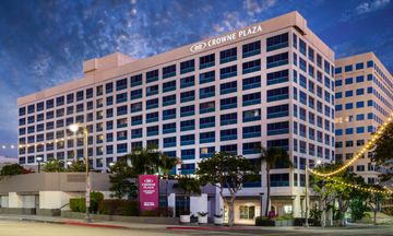 Crowne Plaza Los Angeles Harbor Hotel