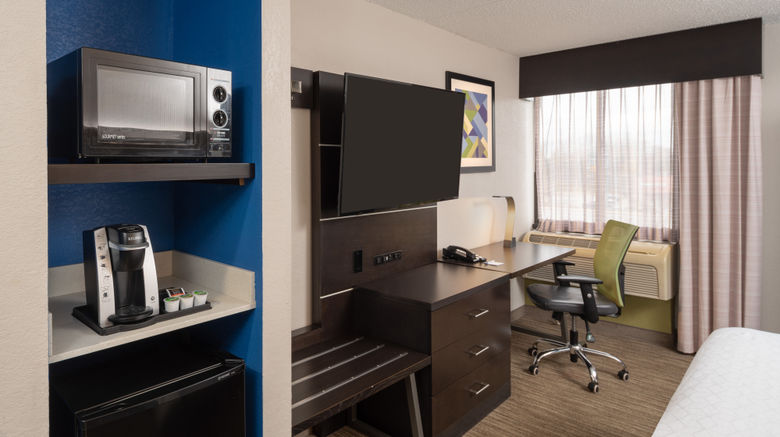 <b>Holiday Inn Express Rochester Suite</b>. Images powered by <a href="https://www.leonardoworldwide.com/" title="Leonardo Worldwide" target="_blank">Leonardo</a>.