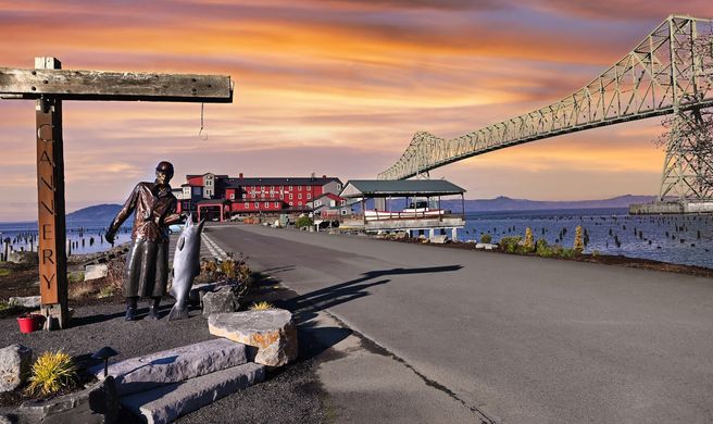 Cannery Pier Hotel & Spa Exterior