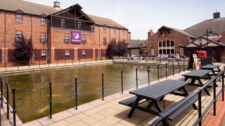 <b>Premier Inn Milton Keynes (Furzton Lake) Exterior</b>. Images powered by <a href="https://www.leonardoworldwide.com/" title="Leonardo Worldwide" target="_blank">Leonardo</a>.