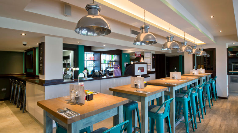 <b>Premier Inn Newbury Town South Restaurant</b>. Images powered by <a href="https://www.leonardoworldwide.com/" title="Leonardo Worldwide" target="_blank">Leonardo</a>.