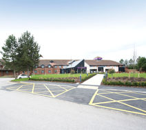 Premier Inn Newbury Town South Exterior