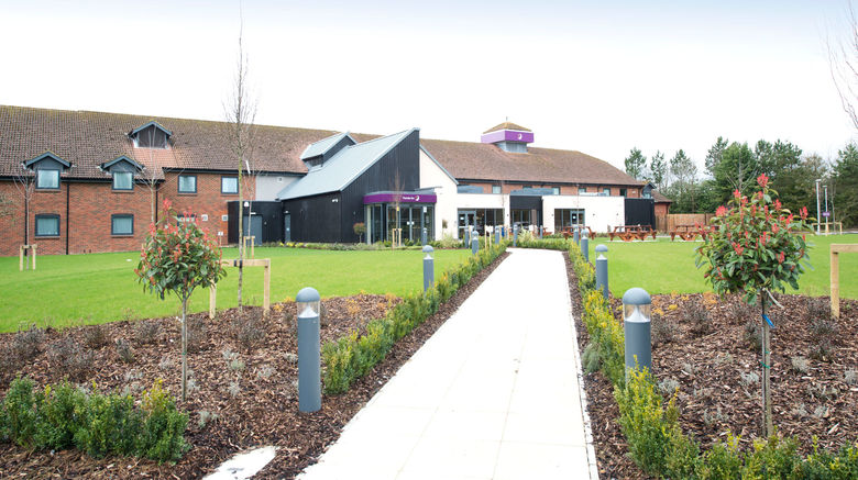 <b>Premier Inn Newbury Town South Exterior</b>. Images powered by <a href="https://www.leonardoworldwide.com/" title="Leonardo Worldwide" target="_blank">Leonardo</a>.