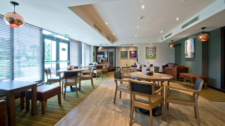 <b>Premier Inn Newbury Town South Restaurant</b>. Images powered by <a href="https://www.leonardoworldwide.com/" title="Leonardo Worldwide" target="_blank">Leonardo</a>.
