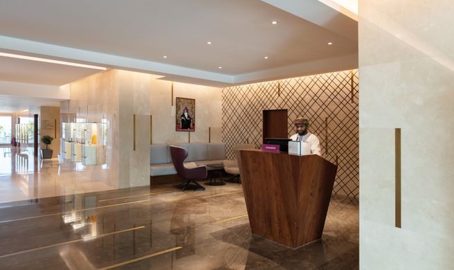 Crowne Plaza Hotel Muscat Exterior